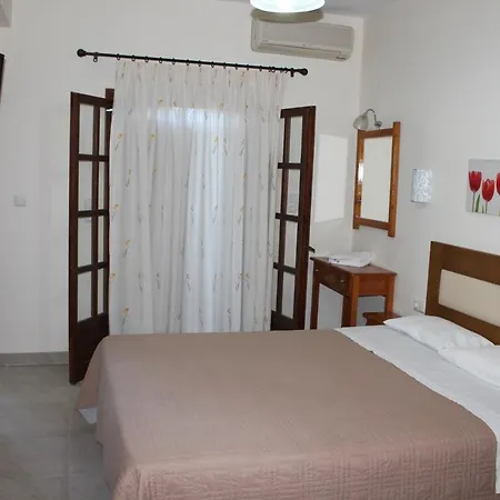 To Mpalkoni Guest house 3*