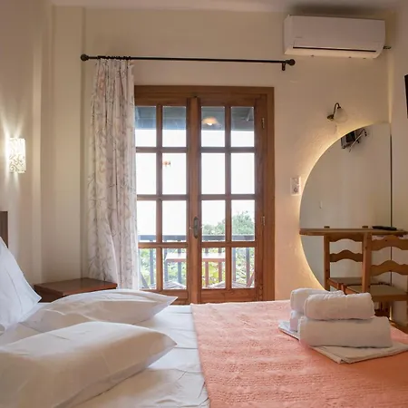 To Mpalkoni 3* Chorefton