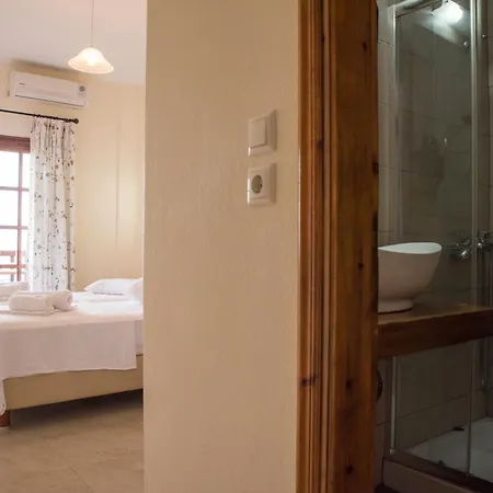 Pensionat To Mpalkoni Chorefton