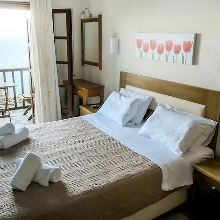 To Mpalkoni Chorefton