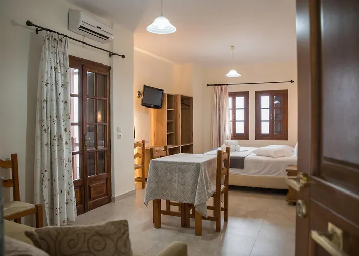 To Mpalkoni Chorefton