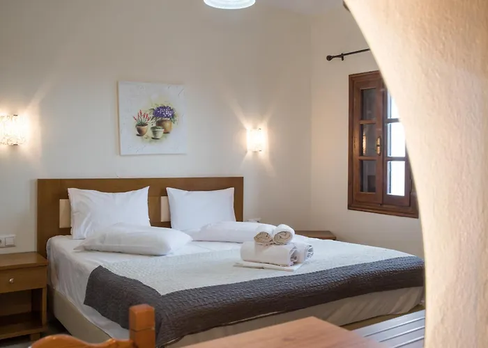 To Mpalkoni Chorefton