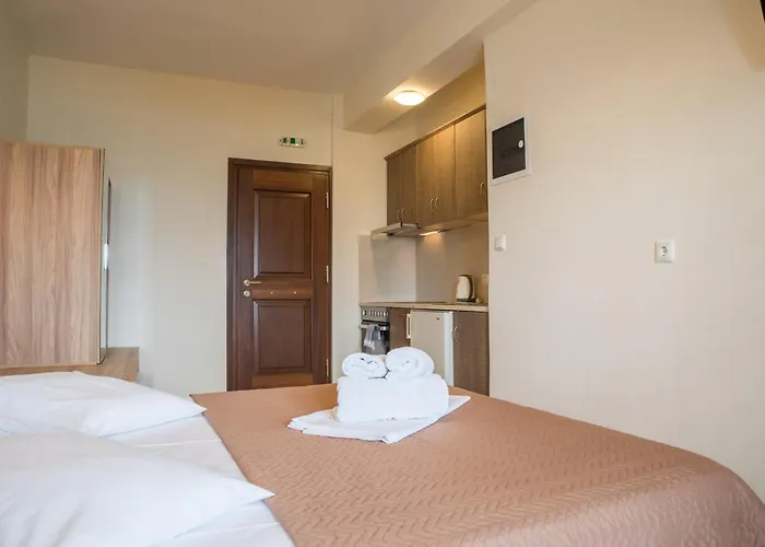 To Mpalkoni Konukevi