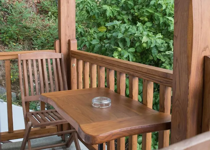 To Mpalkoni Chorefton