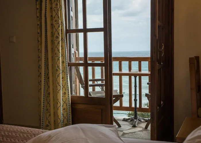 To Mpalkoni 3* חורפטו