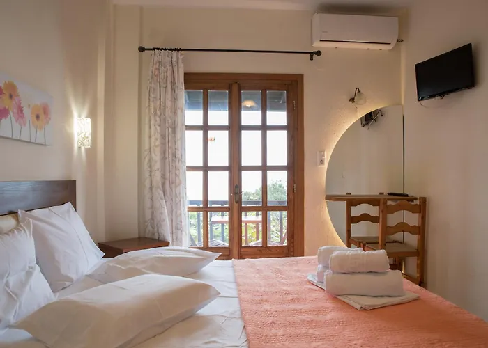 To Mpalkoni 3* חורפטו