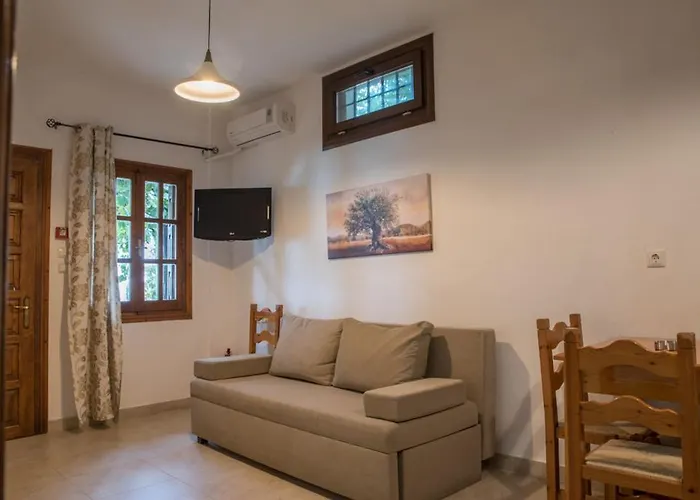 Konukevi To Mpalkoni