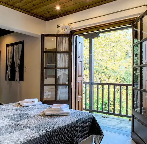 To Mpalkoni חורפטו