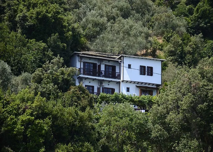 Konukevi To Mpalkoni 3*