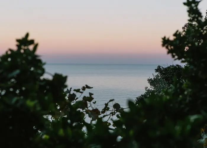 To Mpalkoni Guest house 3*